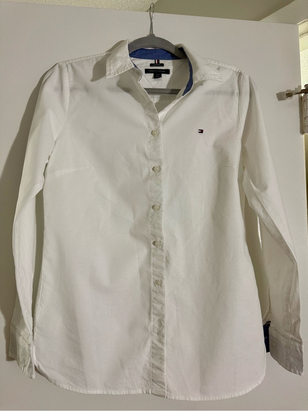 Tommy Hilfiger Women's White Button-Up Shirt with Blue Trim